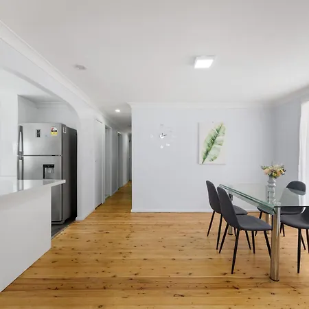 4 Bedroom Cozy House 20Mins City 15Mins Airport Sydney Exterior photo